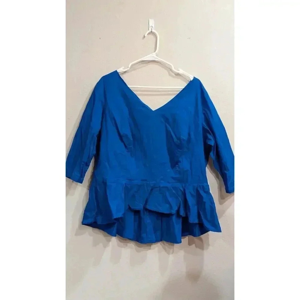 Women's blue peplum shirt 3/4 length sleeves by Laura Byrnes California 4x